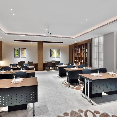 Courtyard By Marriott Raipur Hotel Exterior foto