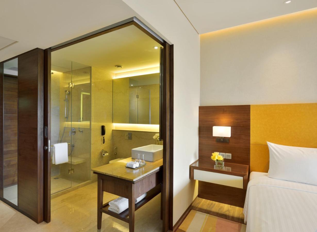 Courtyard By Marriott Raipur Hotel Exterior foto