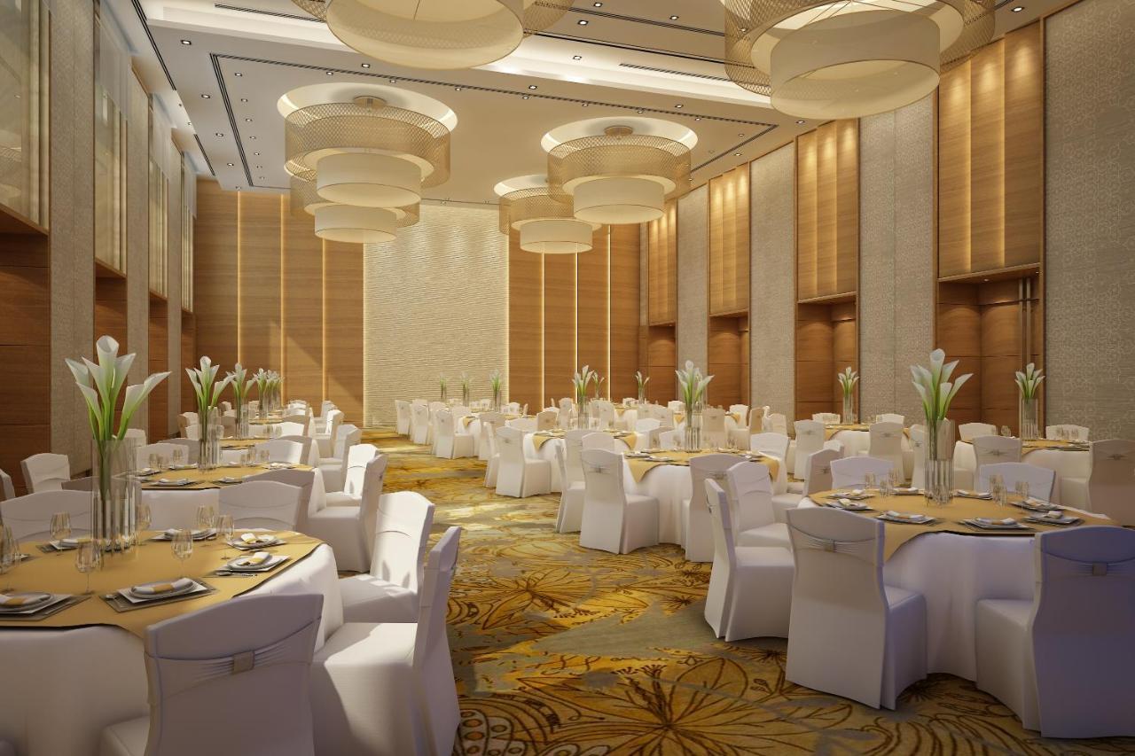 Courtyard By Marriott Raipur Hotel Exterior foto