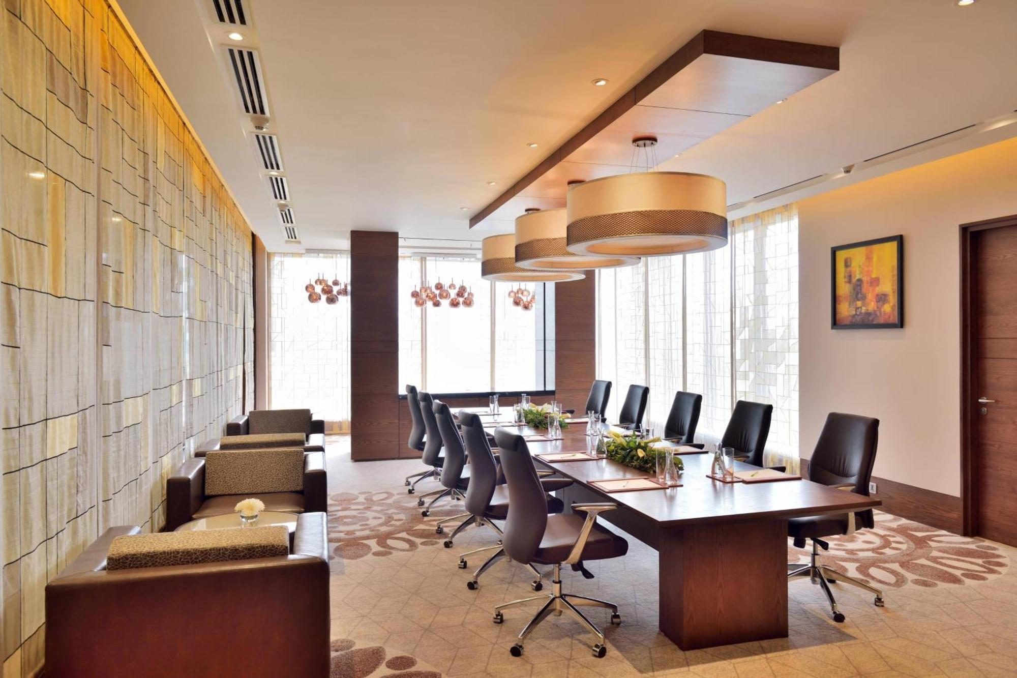 Courtyard By Marriott Raipur Hotel Exterior foto